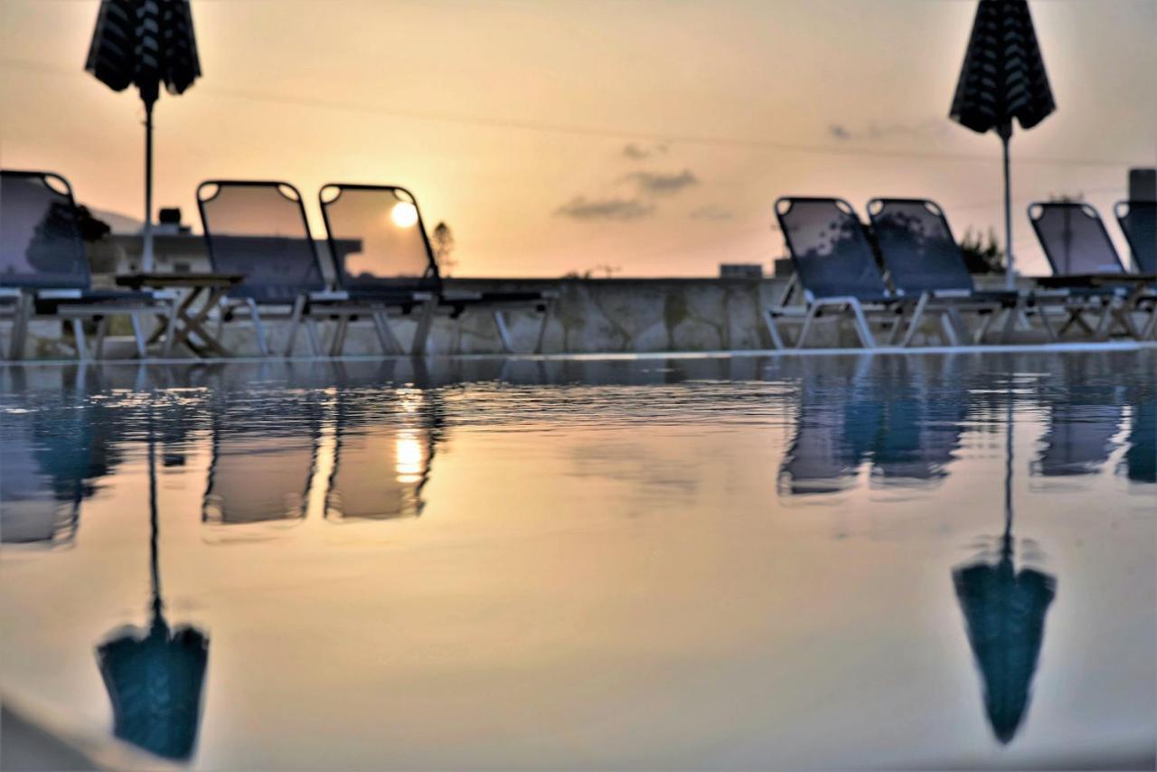 Golden Bay Hotel Apartments Malia  Bagian luar foto