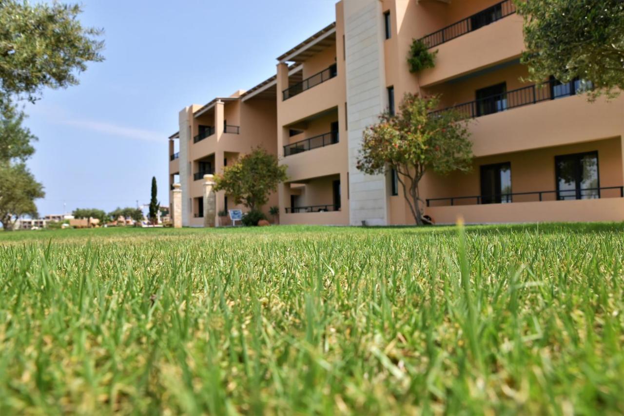 Golden Bay Hotel Apartments Malia  Bagian luar foto
