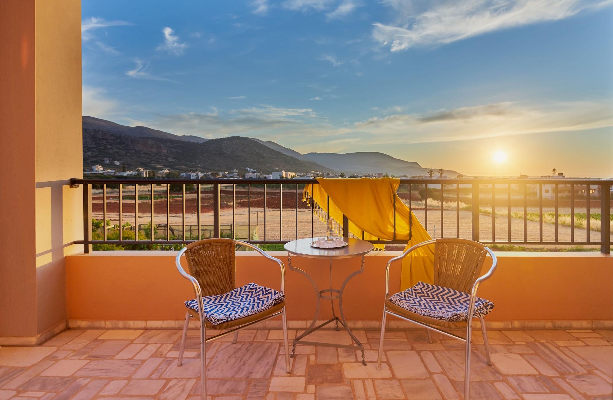Golden Bay Hotel Apartments Malia  Bagian luar foto