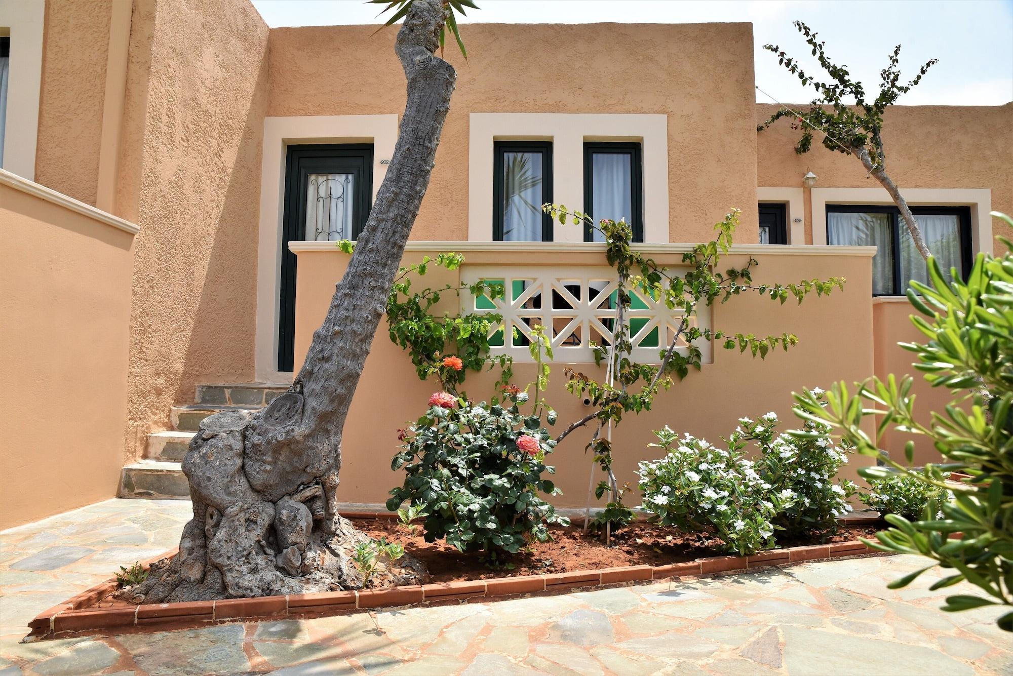 Golden Bay Hotel Apartments Malia  Bagian luar foto