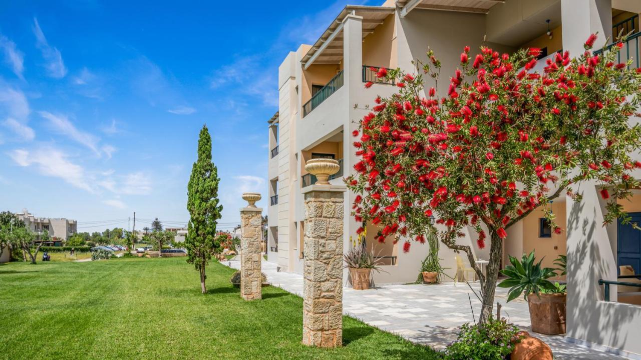 Golden Bay Hotel Apartments Malia  Bagian luar foto