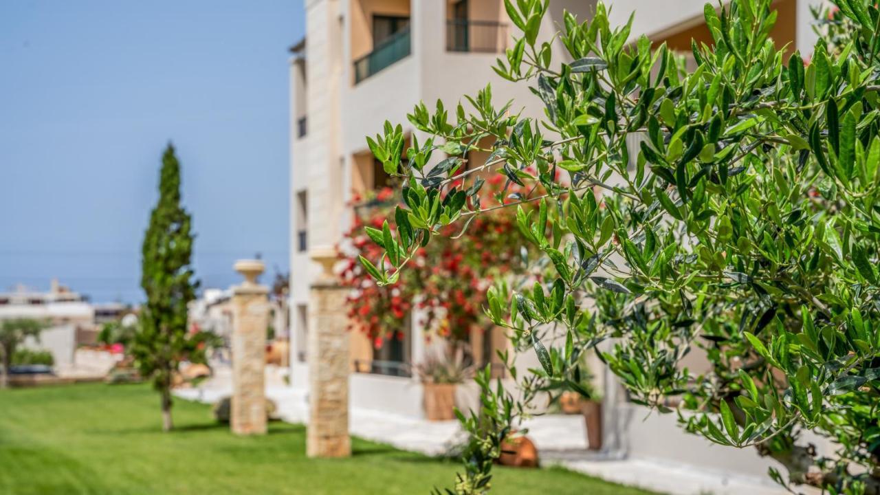 Golden Bay Hotel Apartments Malia  Bagian luar foto