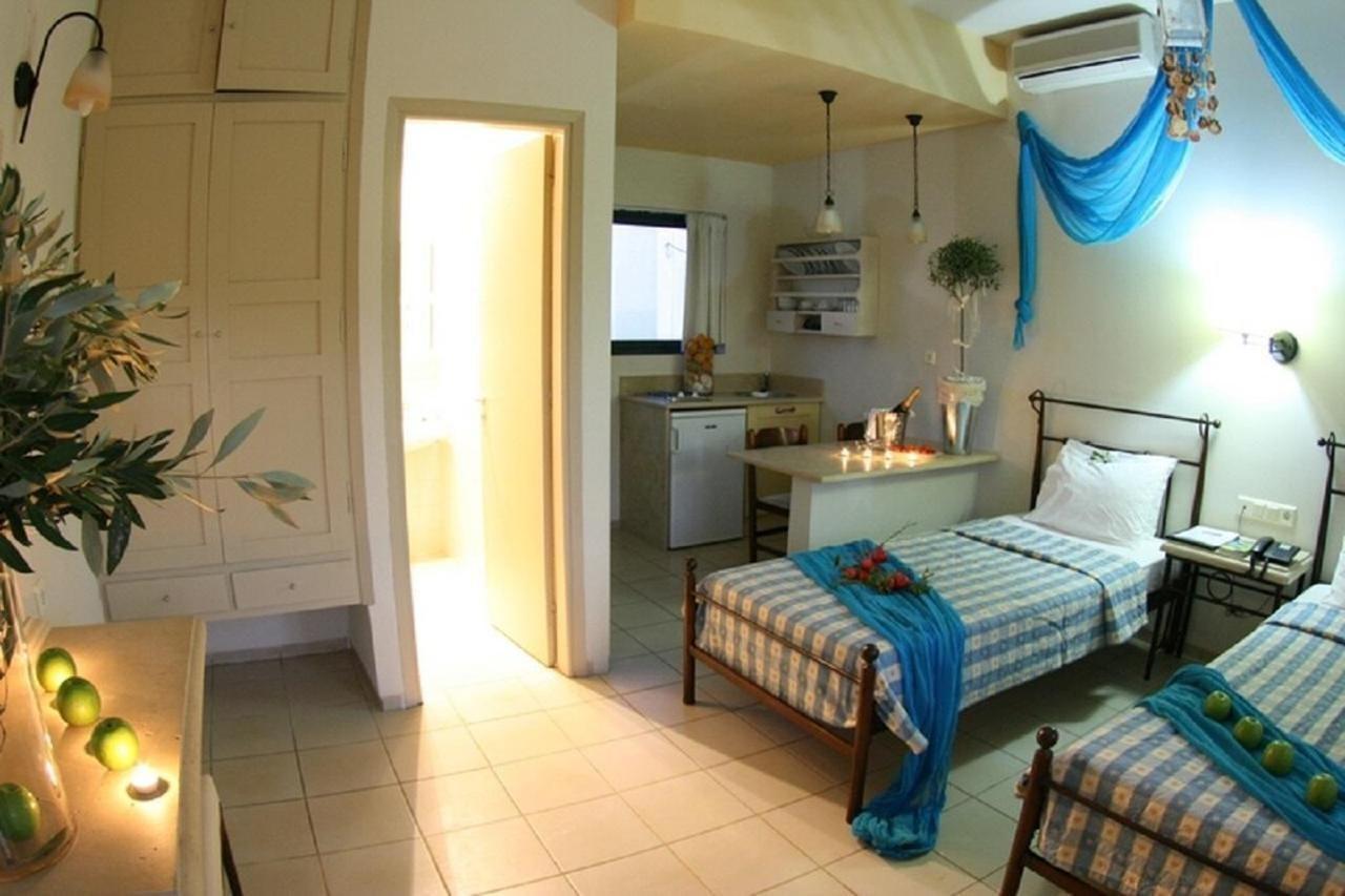 Golden Bay Hotel Apartments Malia  Bagian luar foto